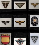 CLOTH CAP AND UNIFORM INSIGNIA -   Eagles - Wreaths - Patches