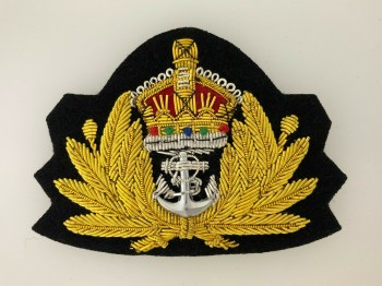 Royal Navy WWII  officers wire cap badge