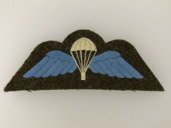 British Army Paratroopers cloth sleeve wings early issue