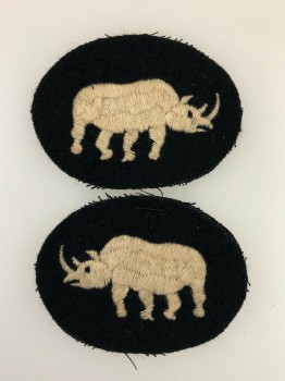 British 1st Armoured Division patches.  MATCHED PAIR