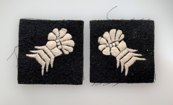 British 6th Armoured Division cloth sleeve patches. PAIR.