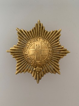 Coldstream Guards metal cap badge