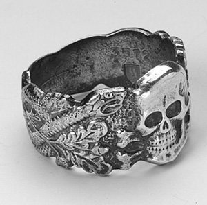 S.S. Officer's Anti Partisan Honour ring.