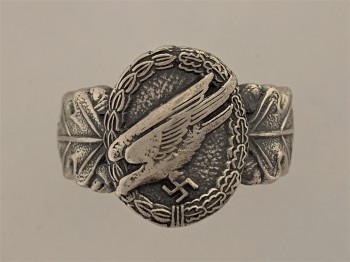 Luftwaffe Paratrooper's   Honour ring in  silver.