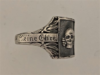 S.S. Officer's Deaths head ring in silver