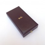 Presentation case for the Victoria Cross in Maroon
