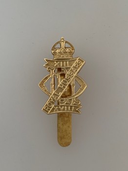 13th/18th Hussars metal cap badge
