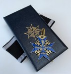 ANTIQUED Imperial German WWI Blue Max Pour Le Merite in Kaiser presentation case